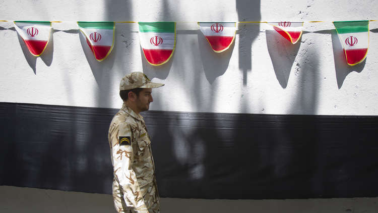 الحرس الثوري الإيراني يعلن تصفية 9 متسللين من العراق