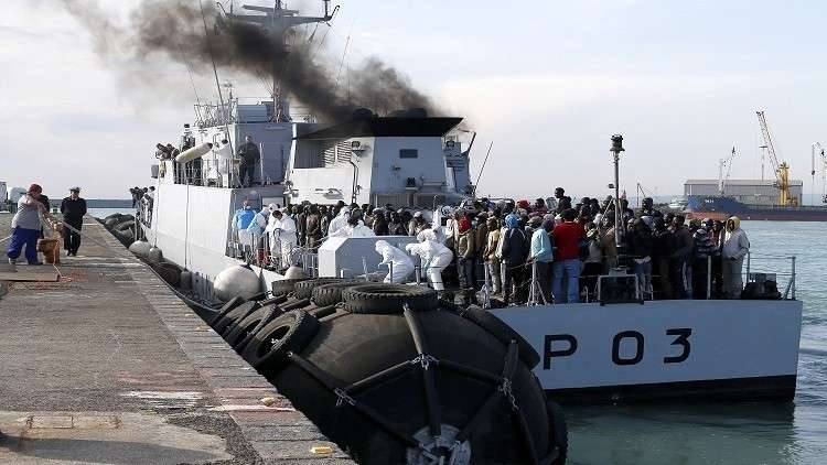 إيطاليا تهدد بغلق الطريق أمام سفن إنقاذ المهاجرين