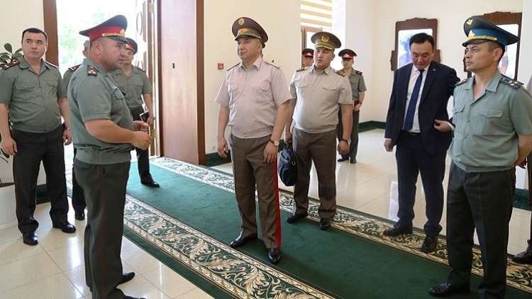 لأول مرة في التاريخ.. اجتماع لأعلى القادة العسكريين في أوزبكستان وقرغيزستان