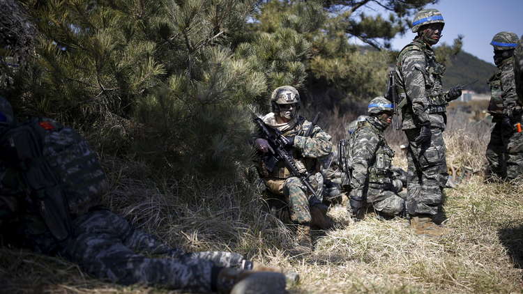 البنتاغون يعلن تعليق تدريبات مشتركة مع كوريا الجنوبية 