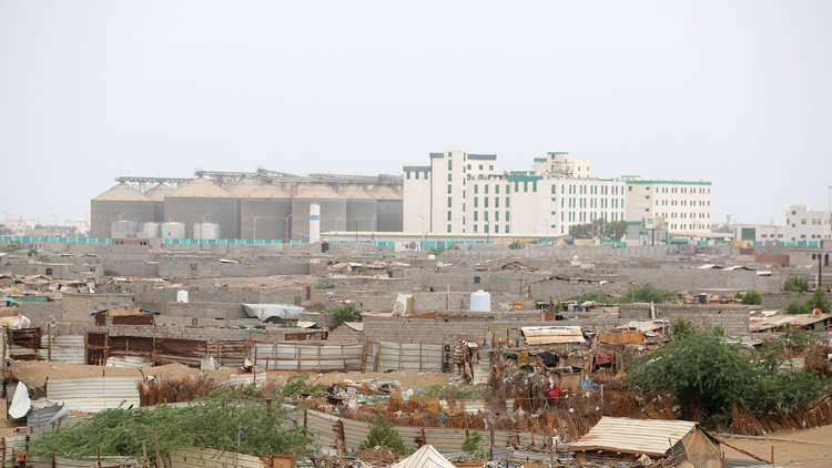 وزارة الصحة بصنعاء: قصف التحالف غرفة عملياتنا جريمة حرب