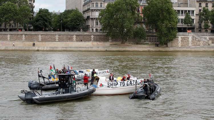 فرنسا تمنع قاربين من "أسطول الحرية" من الرسو في باريس