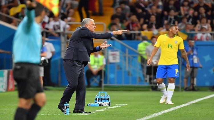 مدرب البرازيل يكشف سبب تعادل فريقه في مباراته الأولى