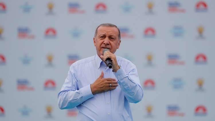 أردوغان يدلي بصوته في الانتخابات التركية