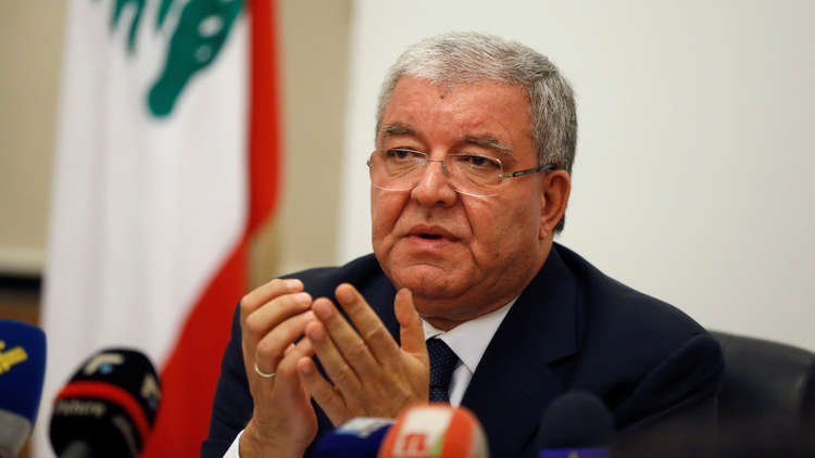 المشنوق يحاول تهدئة الخلاف حول تسهيلات دخول الإيرانيين إلى لبنان  