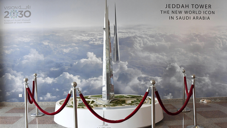 ما المبنى الجديد الذي يفوق برج خليفة ارتفاعا؟ (فيديو)