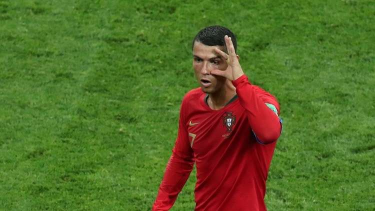 رونالدو يكشف السر الحقيقي لاحتفاله الغريب بـ "عثنون الماعز" بعد هدفه في مرمى إسبانيا