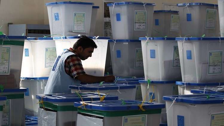العراق.. قتيل وإصابتان بانهيار أجهزة الفرز على موظفي مفوضية الانتخابات 