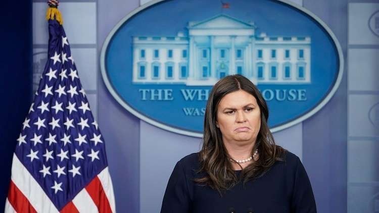 طرد المتحدثة باسم البيت الأبيض من مطعم