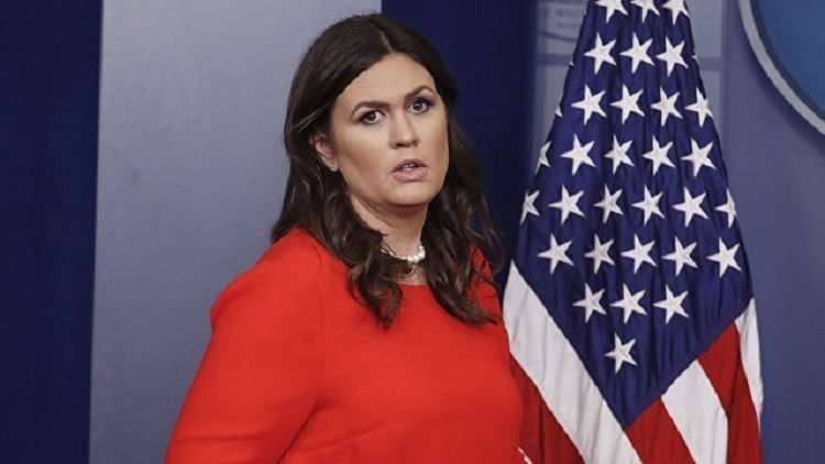 "المثليون" وراء طرد المتحدثة باسم الرئيس الأمريكي من المطعم