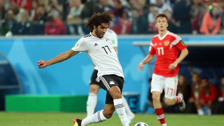 محمد النني ينعي مواطنه "بنزيما"