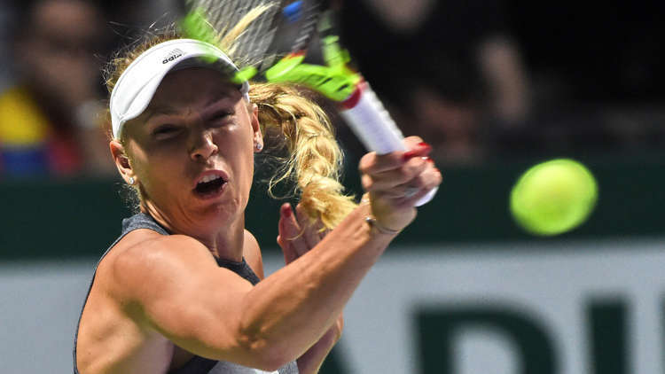 فوزنياكي تصعد إلى نهائي دورة إيستبورن