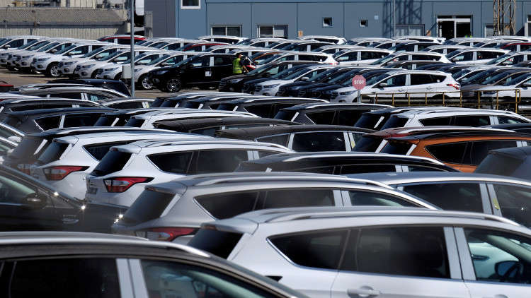 الاتحاد الأوروبي يحذر واشنطن من مغبة فرض رسوم على واردات السيارات الأوروبية