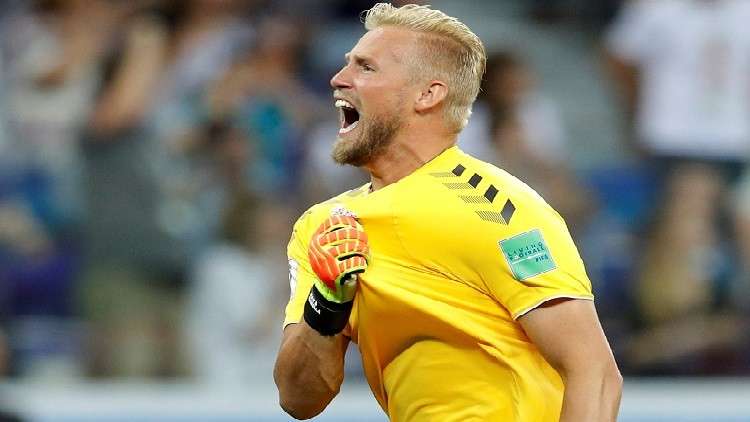 من هو حارس المرمى المصري الذي ينتظره مصير ابن شمايكل؟