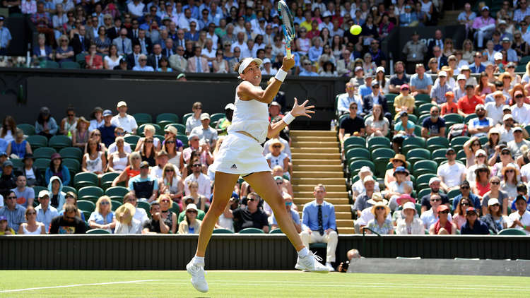 موغوروزا تبدأ حملتها بنجاح في ويمبلدون