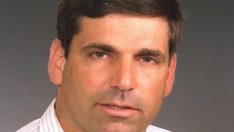 هآرتس: الوزير السابق سيغيف المتهم بالتجسس زار إيران