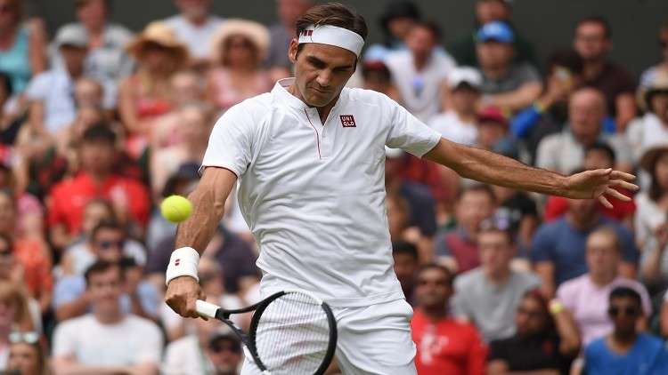 فيدرر يتأهل بسهولة لثالث أدوار ويمبلدون