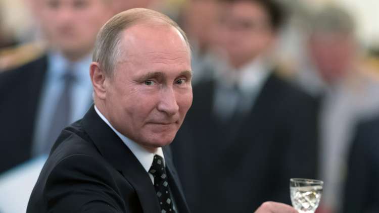 بوتين يثمن دور الرئيس نازارباييف في تطوير العاصمة أستانا