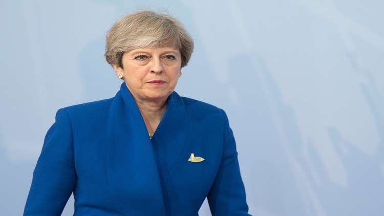  ماي تهدد بإقالة جونسون وكل من يلتفّ حوله