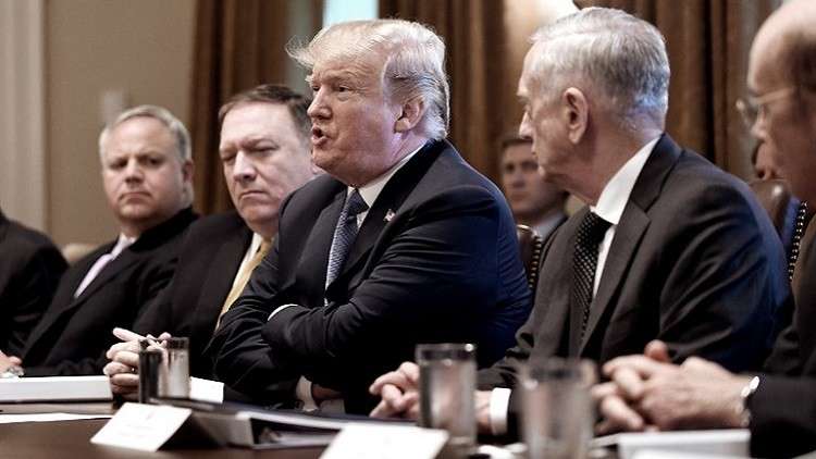 مستشارو ترامب وحلفاؤه يتخوفون "خيانته" 