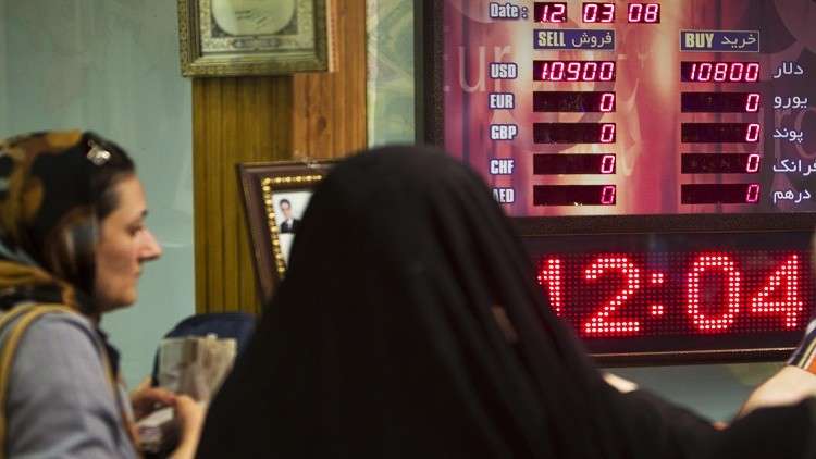 طهران تتفق مع العراق وروسيا وأذربيجان على إقصاء الدولار عن التجارة البينية