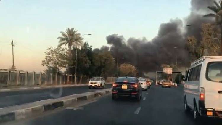 حريق ضخم يندلع داخل محطة القطارات في بغداد