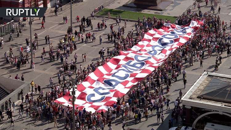 مشجعو المنتخب الكرواتي من وسط موسكو: شكرا روسيا!