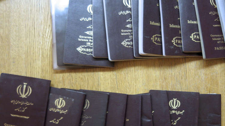 الخارجية العراقية تنفي إيقاف إصدار التأشيرات للإيرانيين