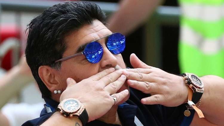 بالفيديو.. مارادونا لمحمود عباس: أنا فلسطيني