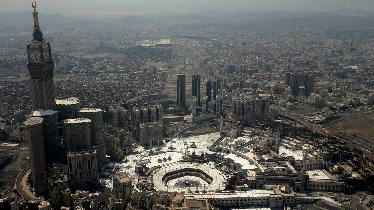 كيف سيغير الذكاء الاصطناعي مستقبل الحج؟ (فيديو)