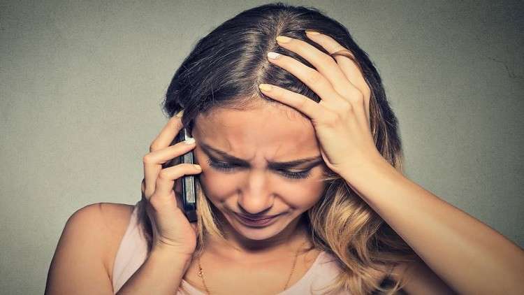 إشعاع الهواتف الذكية يهدد ذاكرة الشباب!