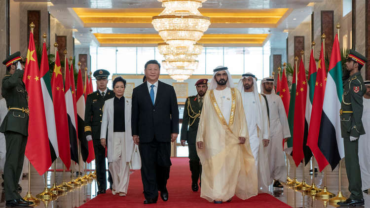 أبوظبي وبكين توقعان حزمة واسعة من الاتفاقات أبرزها في الطاقة