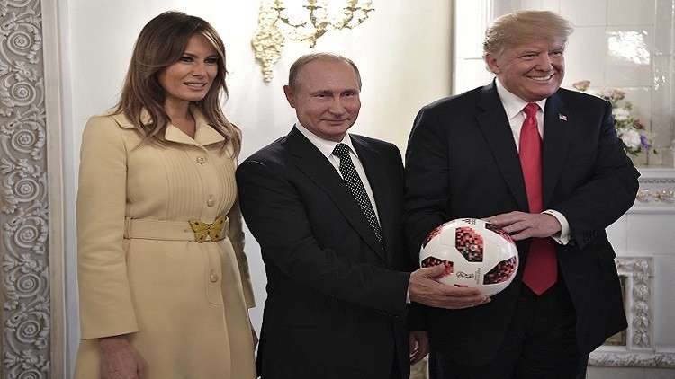 كرة بوتين تحت المجهر