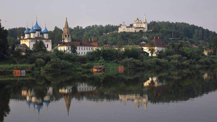 بوتين يهنئ "لؤلؤة روسيا" بعيد تأسيسها 