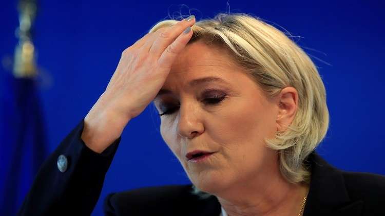 الاتحاد الأوروبي يجمد دعمه لحزب لوبان