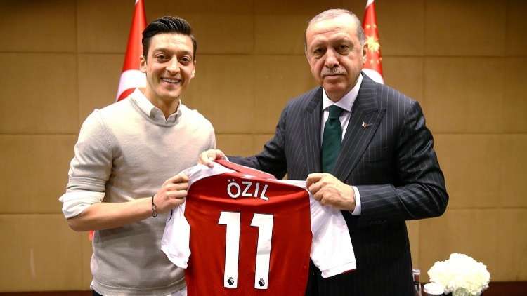 أردوغان يعلق على موضوع أوزيل