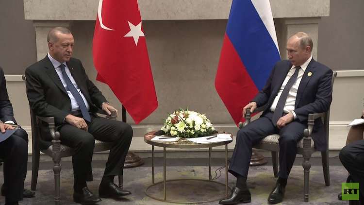 فيديو.. بوتين يذكر أردوغان بدعوته إلى العشاء خلال لقاء في جوهانسبورغ