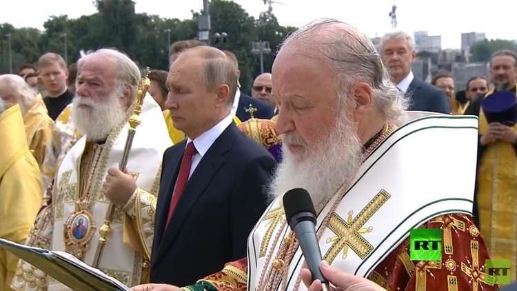 بوتين: معمودية روس القديمة نقطة انطلاق لتطوير الدولة الروسية