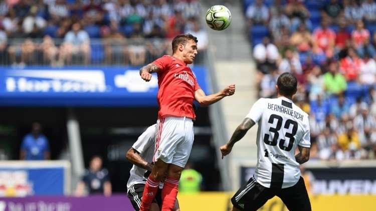 يوفنتوس يتفوق على بنفيكا في كأس الأبطال .. فيديو