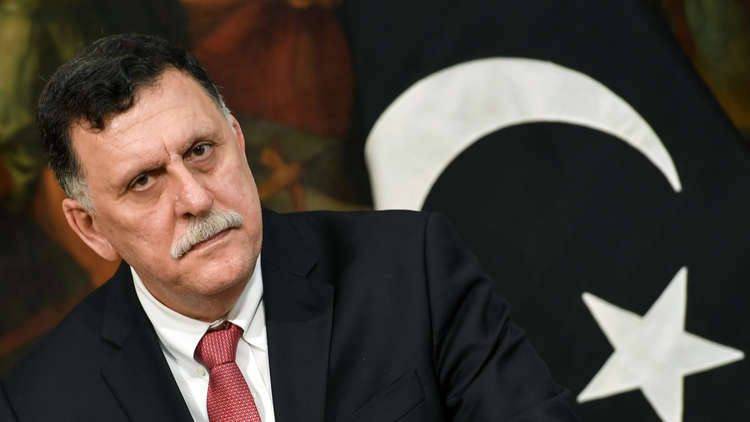 السراج يعفي وزير الدفاع المفوض في حكومة الوفاق الليبية