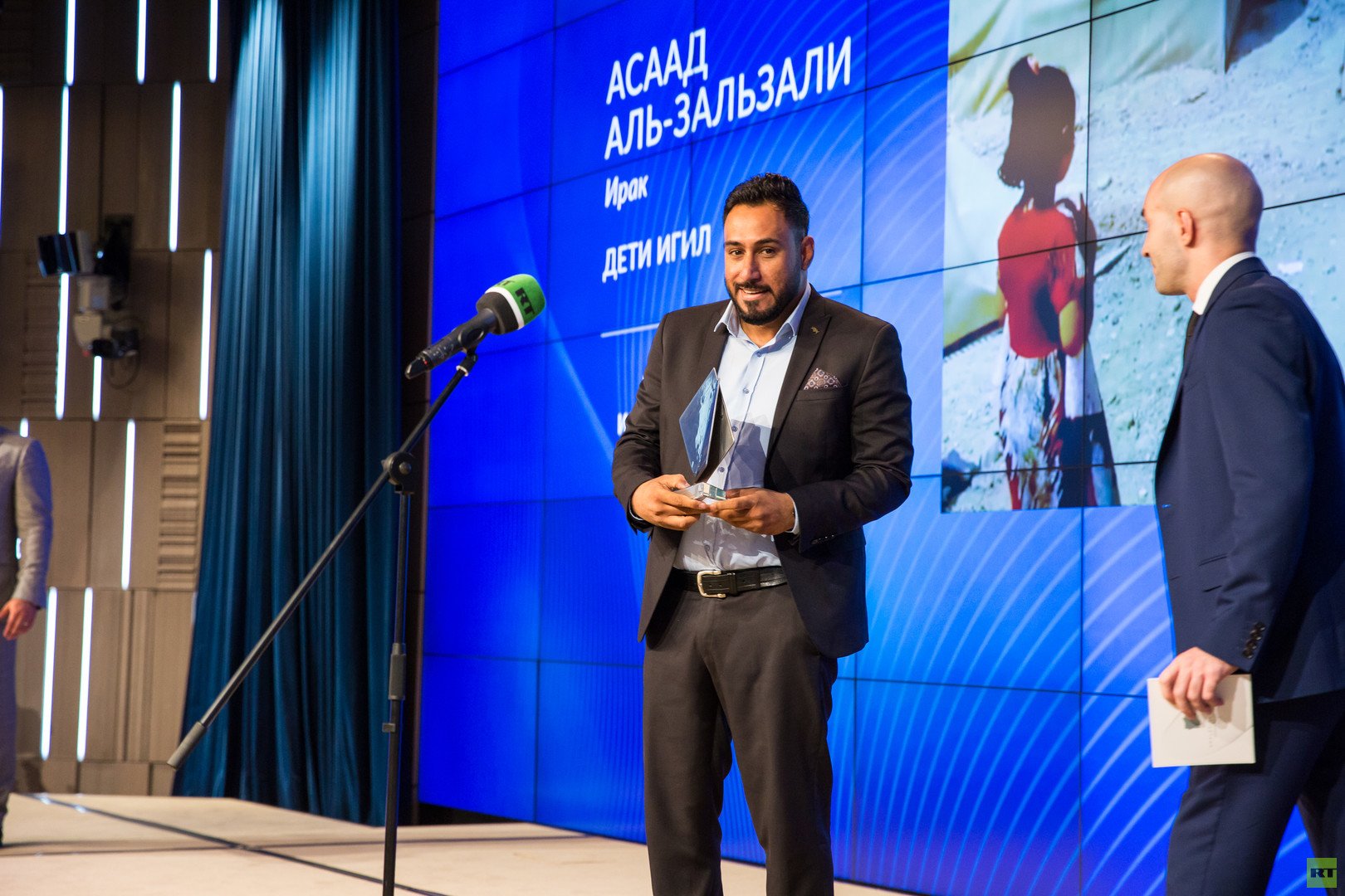  الفائز بجائزة خالد الخطيب الدولية في إنجاز أحسن فيديو قصير من منطقة النزاع اسعد الزلزلي من العراق
