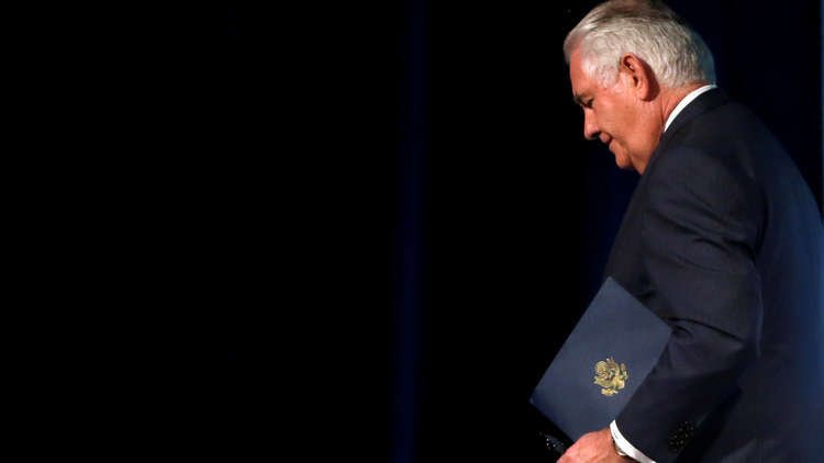 صحيفة أمريكية: تيلرسون منع غزو السعودية والإمارات لقطر وقد يكون ذلك سبب إقالته