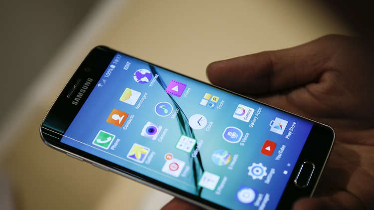 بالصور.. هاتف "غالكسي" كاد أن يتسبب بكارثة في السعودية