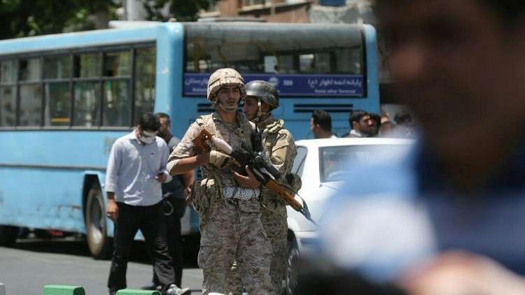 الداخلية الإيرانية تتهم 