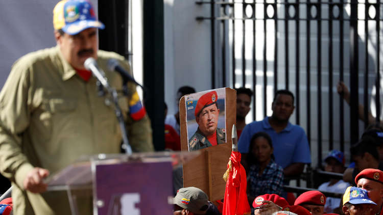 لعنة الكرسي في فنزويلا.. مادورو مرة واحدة وتشافيز ثلاث مرات!