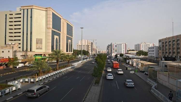 صلب مدان بالقتل والسرقة في مكة المكرمة