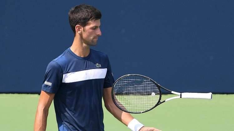 تسيتسيباس يطيح بدجوكوفيتش من تورونتو