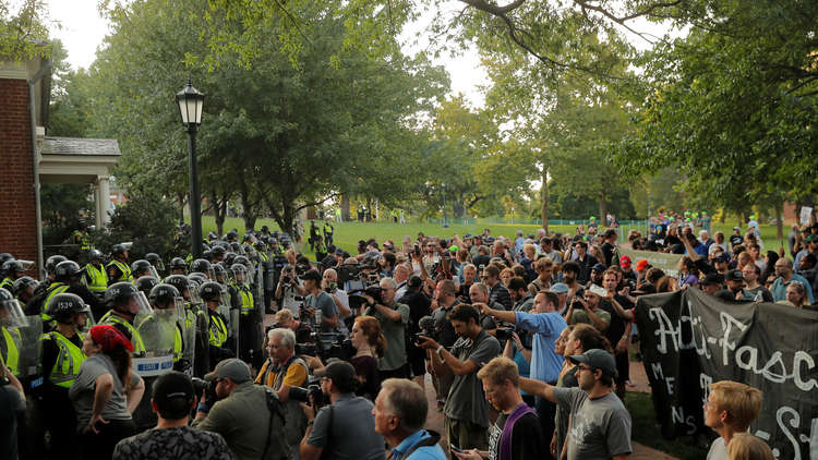 الولايات المتحدة تلقي بالمسؤولية على روسيا عن كل مشاكلها الداخلية 