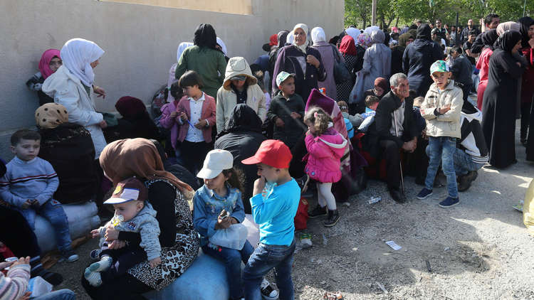 أكثر من 200 عائلة من اللاجئين السوريين تعود من لبنان