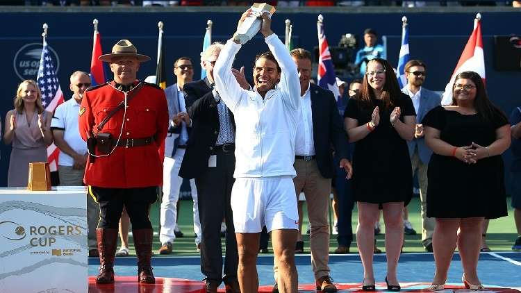 نادال يعزز صدارته وتسيتسيباس بين الـ15 الأوائل في تصنيف المحترفين